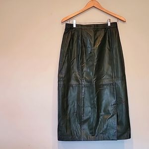 Comit leather dark green pencil skirt